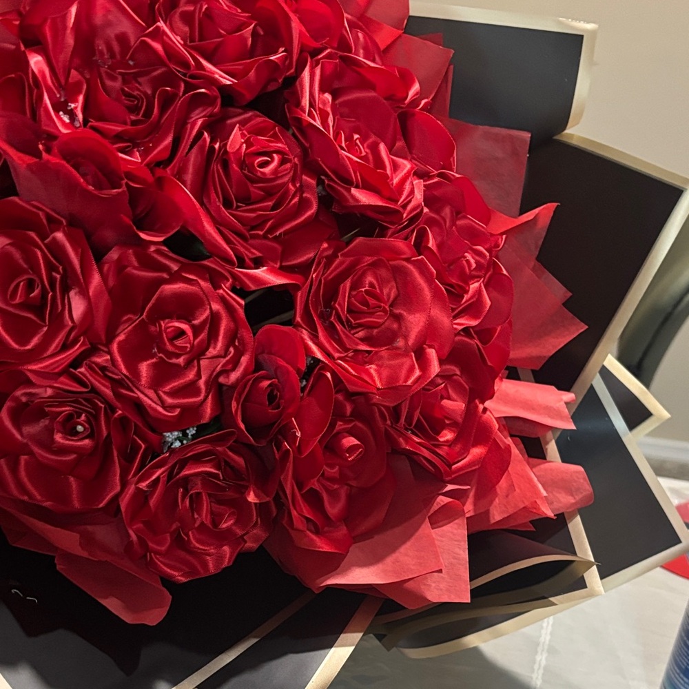 Elegant Red Rose Bouquet